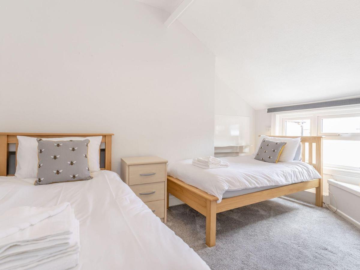 Sail Lodge สการ์โบโรห์ ภายนอก รูปภาพ